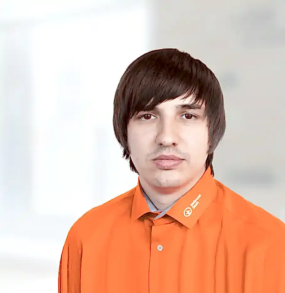 Менеджер заказа Сергей Савостин