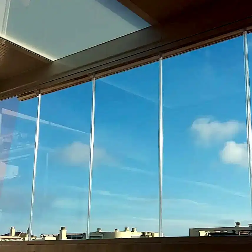 Лоджия с безрамным остеклением