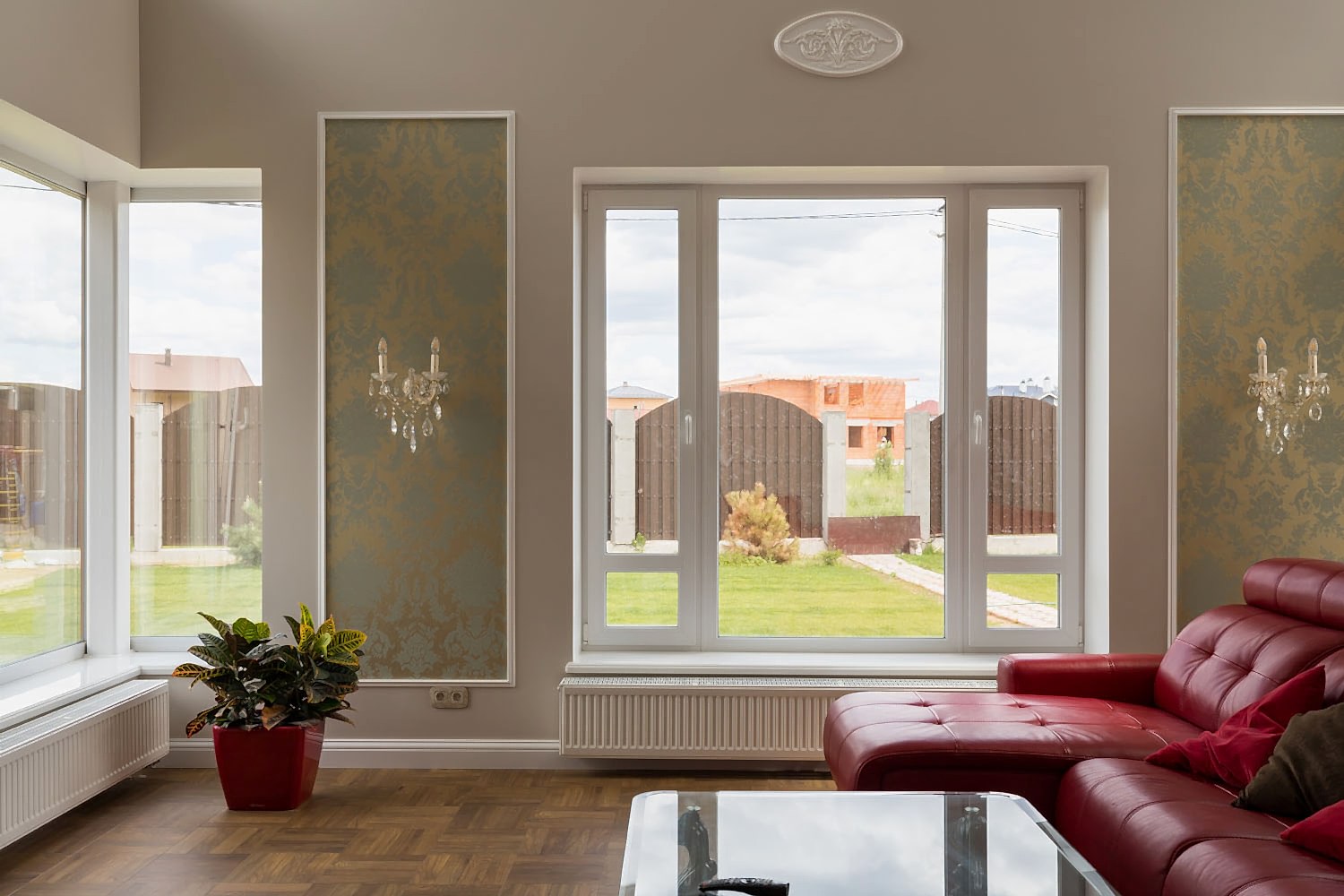 Остекление двухуровневого современного коттеджа