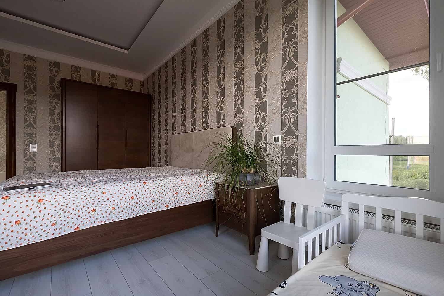 Остекление двухуровневого современного коттеджа