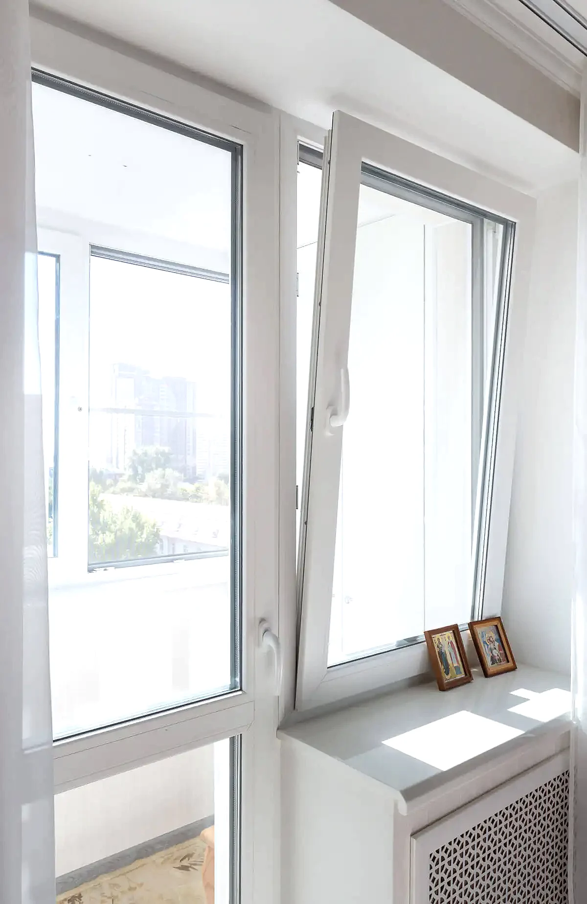 Дует из пластиковых окон: как решить проблему