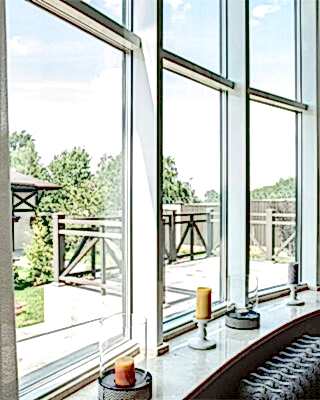 Непростой выбор: пластиковые или алюминиевые окна