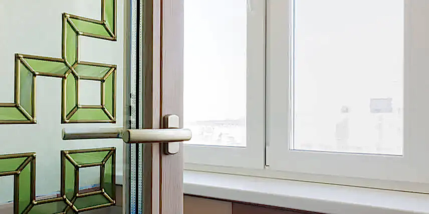 Почему замерзают окна на балконе, и что с этим делать - 5