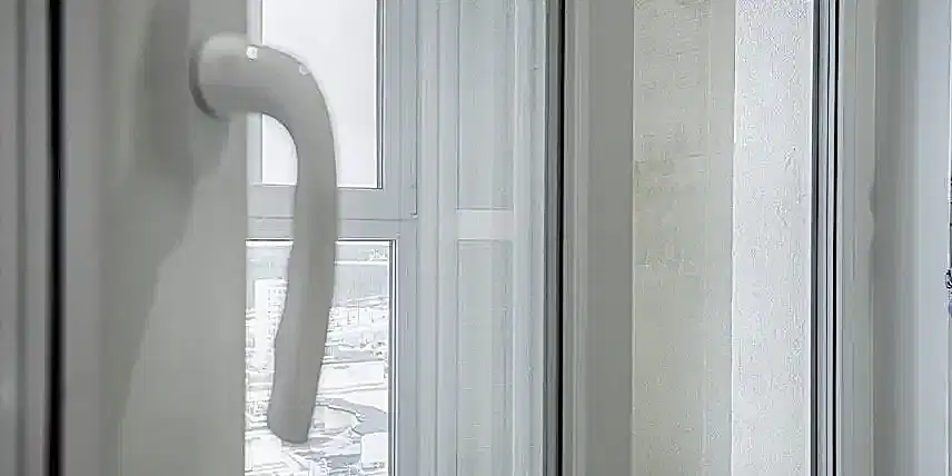 Почему замерзают окна на балконе, и что с этим делать - 6