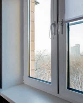 Как снять створку пластикового окна с рамы: инструкция