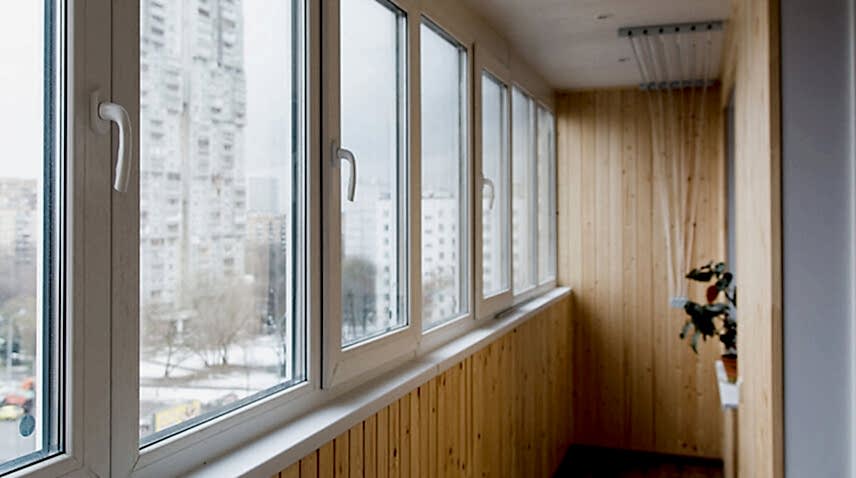 Почему пластиковые окна не закрываются до конца, и что с этим делать - 1 Почему пластиковые окна не закрываются до конца, и что с этим делать - 1