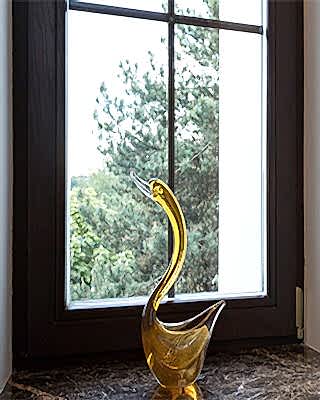 Деревянные окна с одинарным остеклением - что это и кому пригодится?